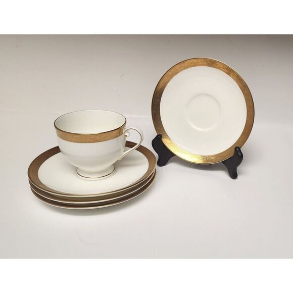 Mikasa Crown Jewel AK019 Cream/Gold Trim 4 Set Of Cups & Saucers - Picture 4 of 9